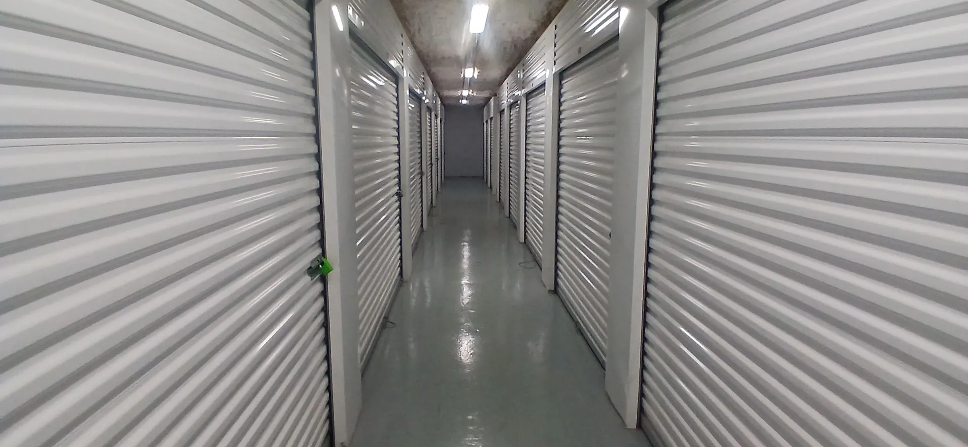 A clean corridor of Baxley storage units
